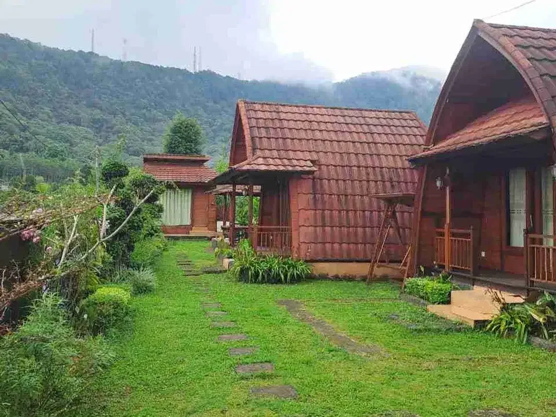 Villa Buyan Bedugul Tabanan Bali - Image 1 of 10