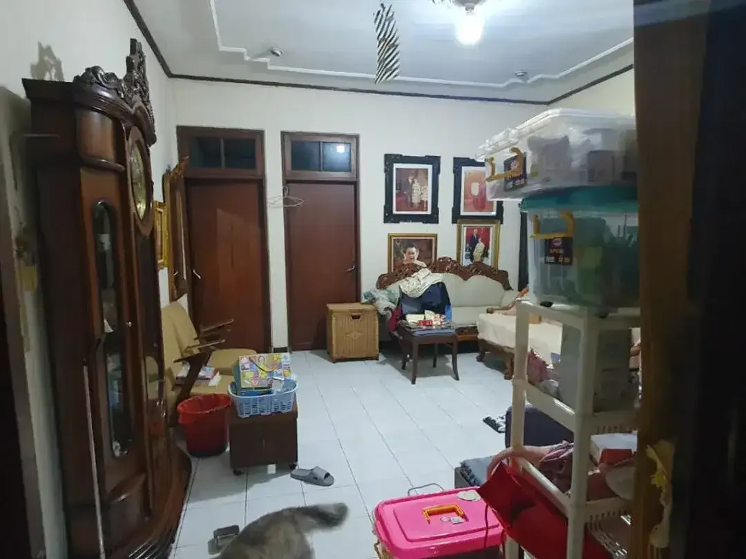 DIJUAL RUMAH STRATEGIS – LOKASI PREMIUM, DEKAT SEKOLAH DAN JALAN UTAMA - Image 8 of 10