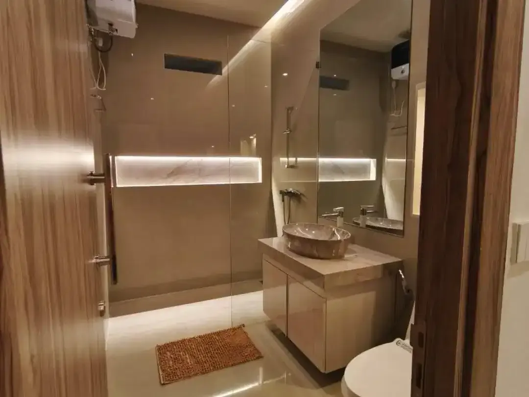 Dijual Rumah Mewah 3 Lantai Daerah Bali Arum Jimbaran - Image 5 of 8
