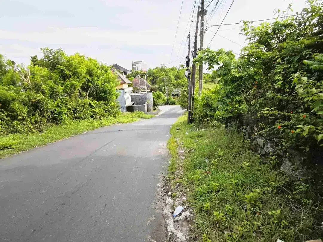 Tanah Premium Jl utama Goa gong Ungasan - Image 1 of 7