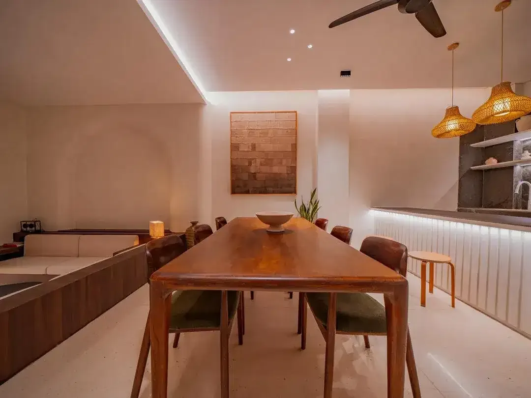 EXCLUSIVE BOUTIQUE TROPICAL VILLA IN PRIME SEMINYAK - Image 3 of 10