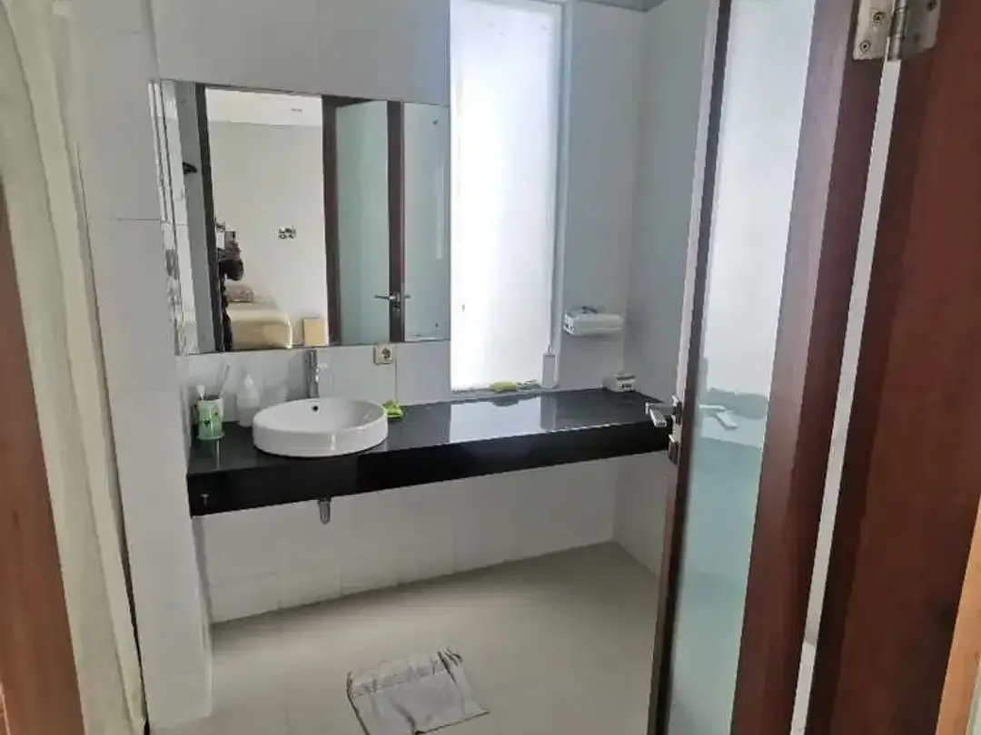 Dijual Rumah di kawasan elite di jalan iman bonjol Denpasar - Image 2 of 10