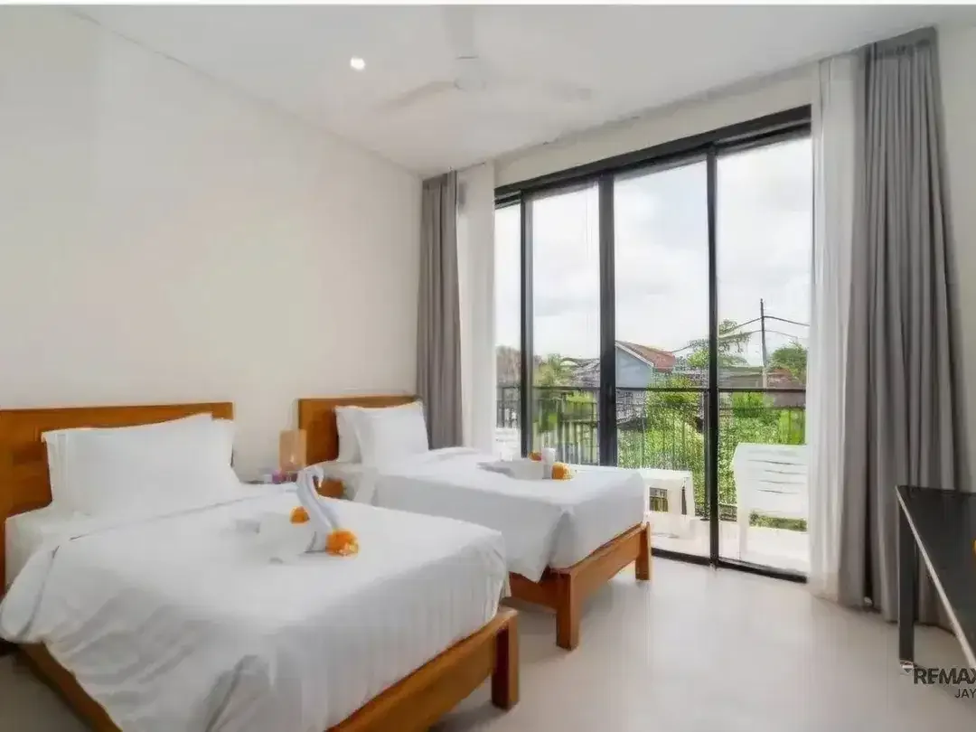 Modern 6 Bedroom Villa Dijual, di Padang Linjong Canggu - Image 7 of 10