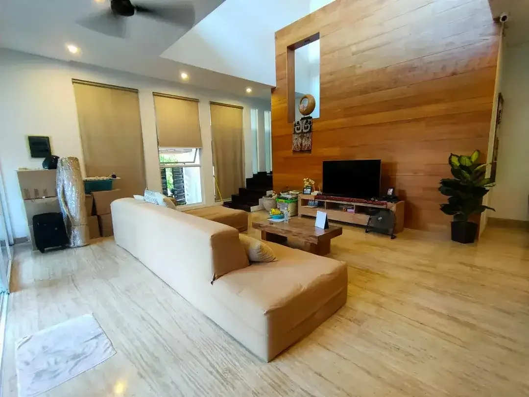 One Gate System Villa In Kerobokan Near Kudeta Beach Club - Image 4 of 10