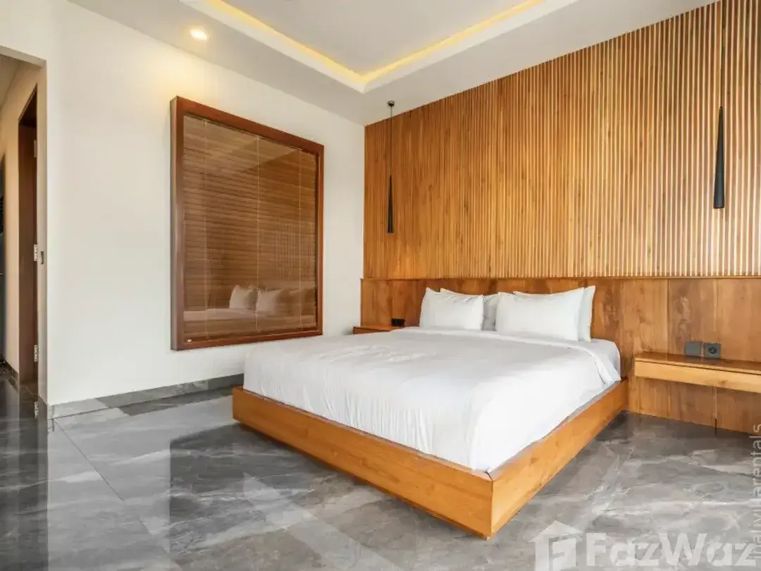 5 Bedroom Villa for sale in Batu Bolong, Bali - Image 9 of 10