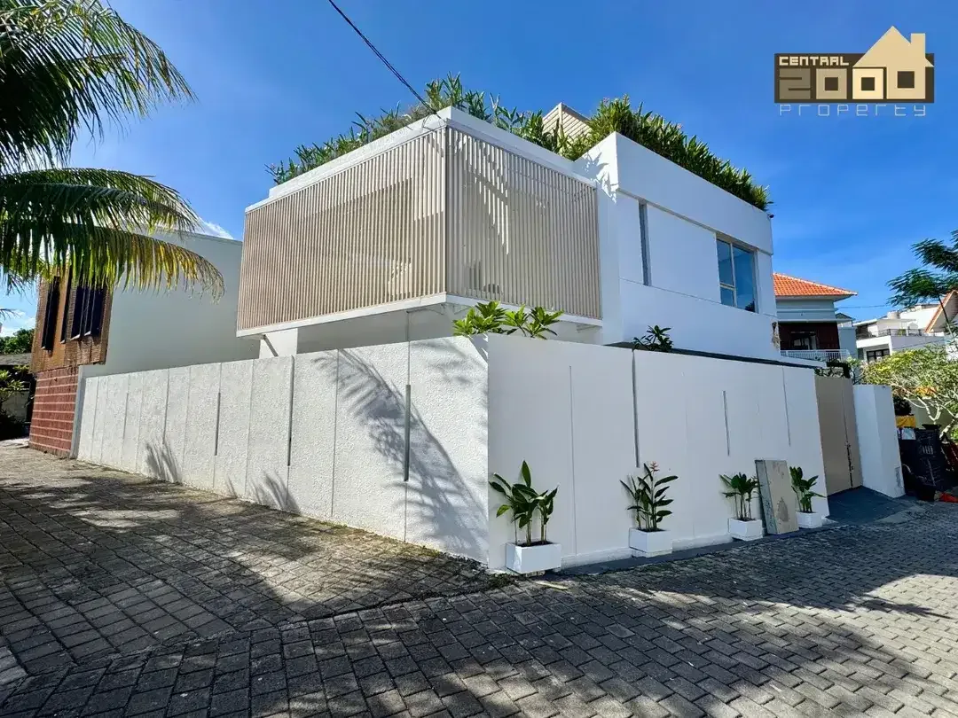Luxury Modern European-Style Villa, Tumbak Bayuh, Canggu - Image 10 of 10
