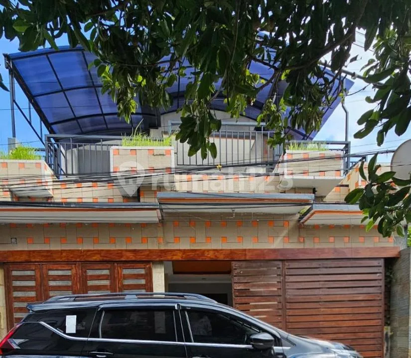 Dijual - Rumah 3 Lantai di Taman Mulya, Jimbaran - Image 1 of 4