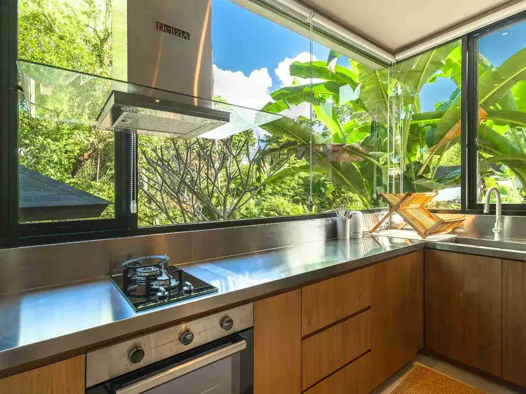 Complex Villa with 7 Bedroom, Ready for Daily Rental Bussiness at Canggu - Image 7 of 10