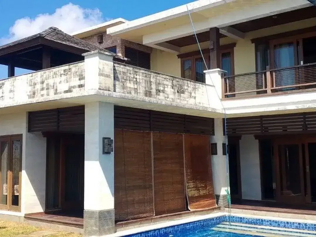 Villa Mewah dengan Pemandangan Laut Dijual di Ungasan Area - Image 2 of 10