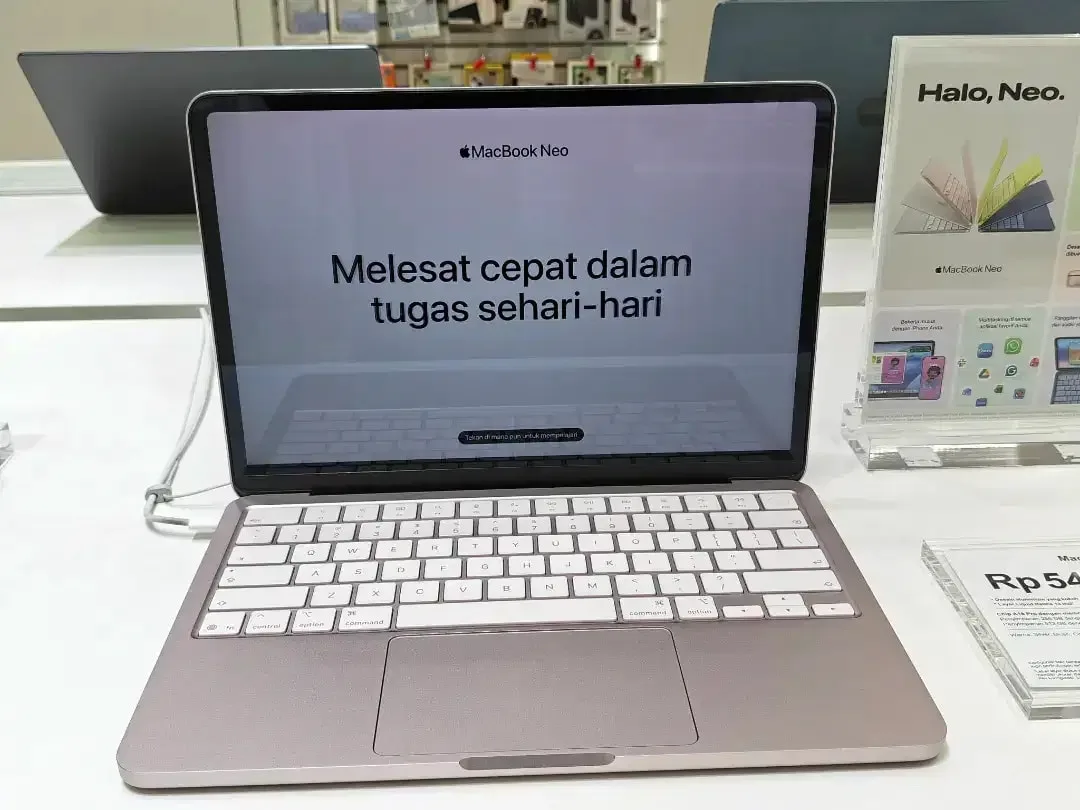 READY MACBOOK NEO SEMETON. BISA CREDIT PAKAI HOME CREDIT - Image 1 of 2