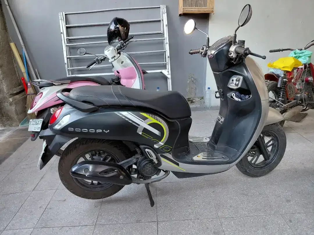 Honda Scoopy Hitam Siver th 2024 - Image 1 of 4
