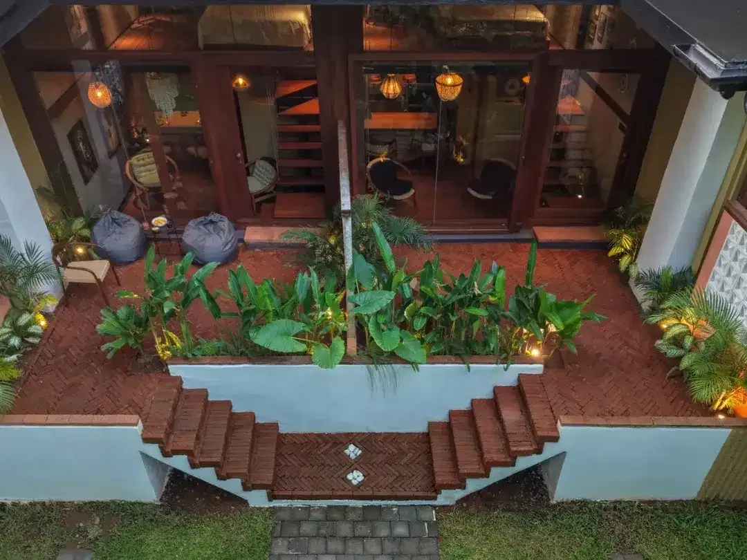 TROPICAL MEZZANINE VILLA VIEW JUNGLE IN ULUWATU - Image 2 of 10