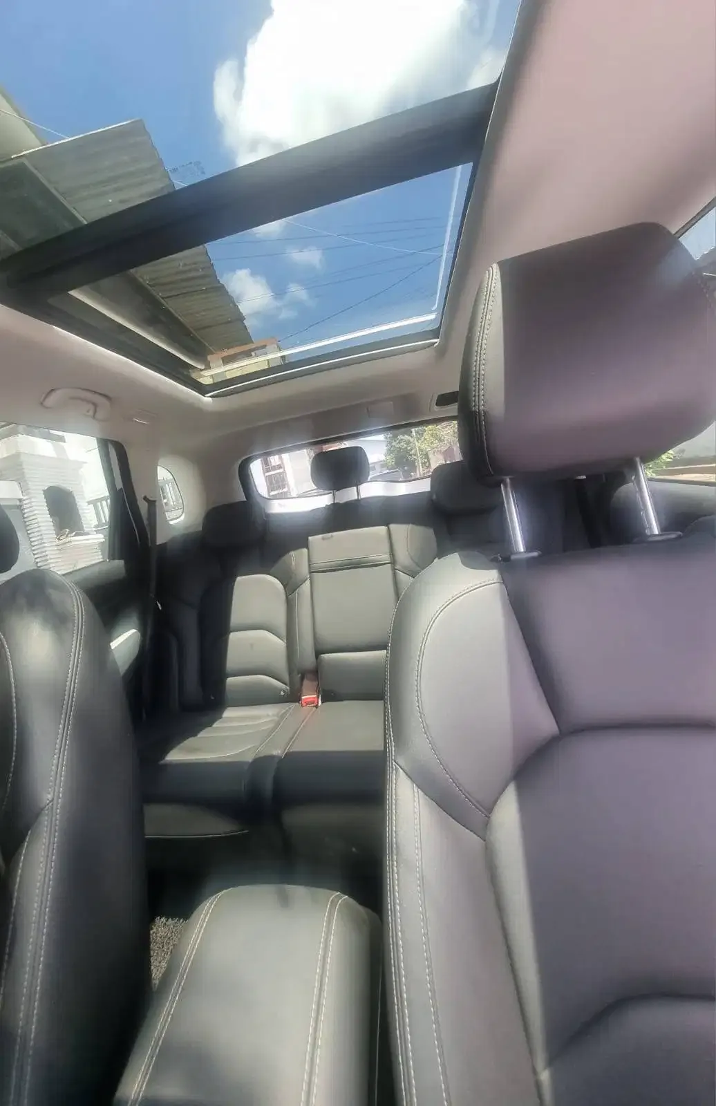 Wuling Almaz 1.5  T LUX CVT [2019] , Low km, Voice Comand, Istimewa - Image 4 of 5