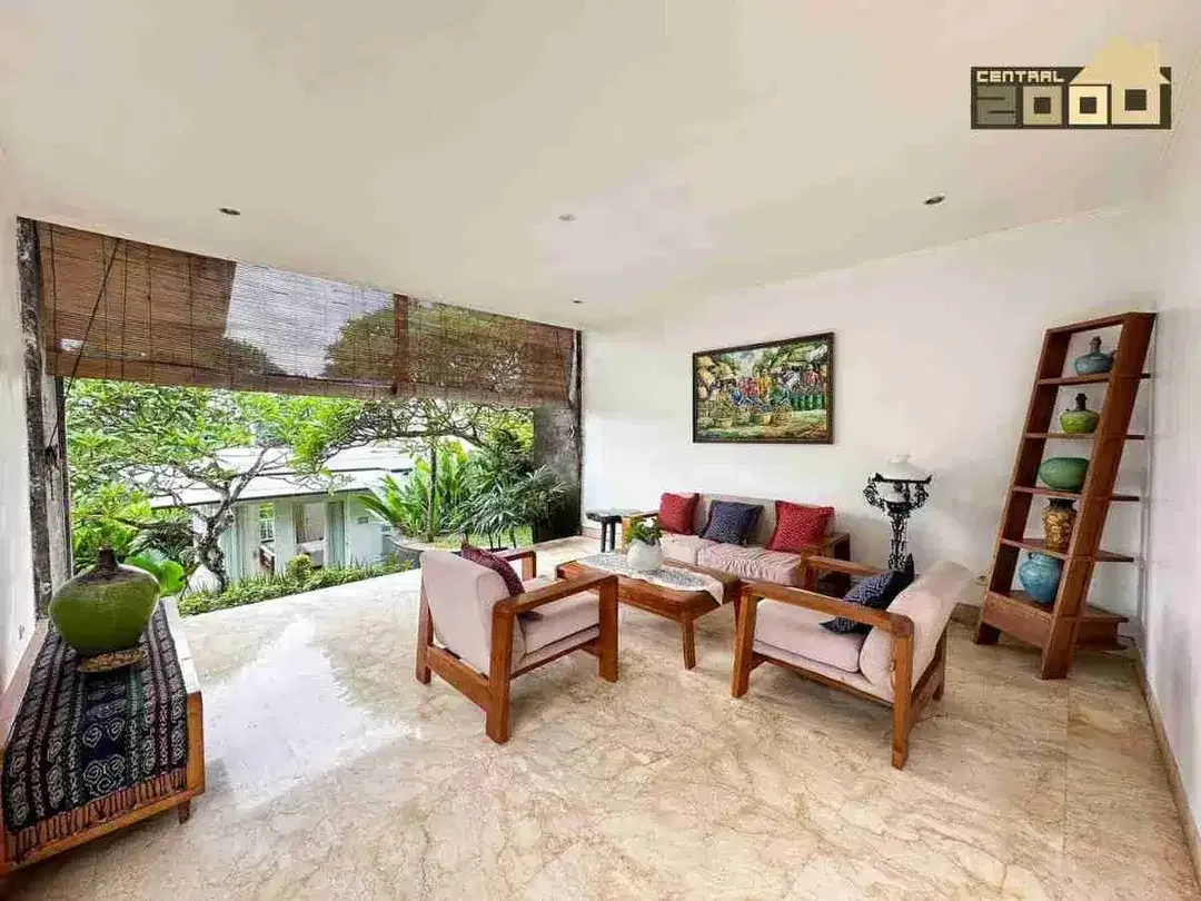 Traditional Meets Modern Villa with Rice Field View in Canggu - Image 4 of 10