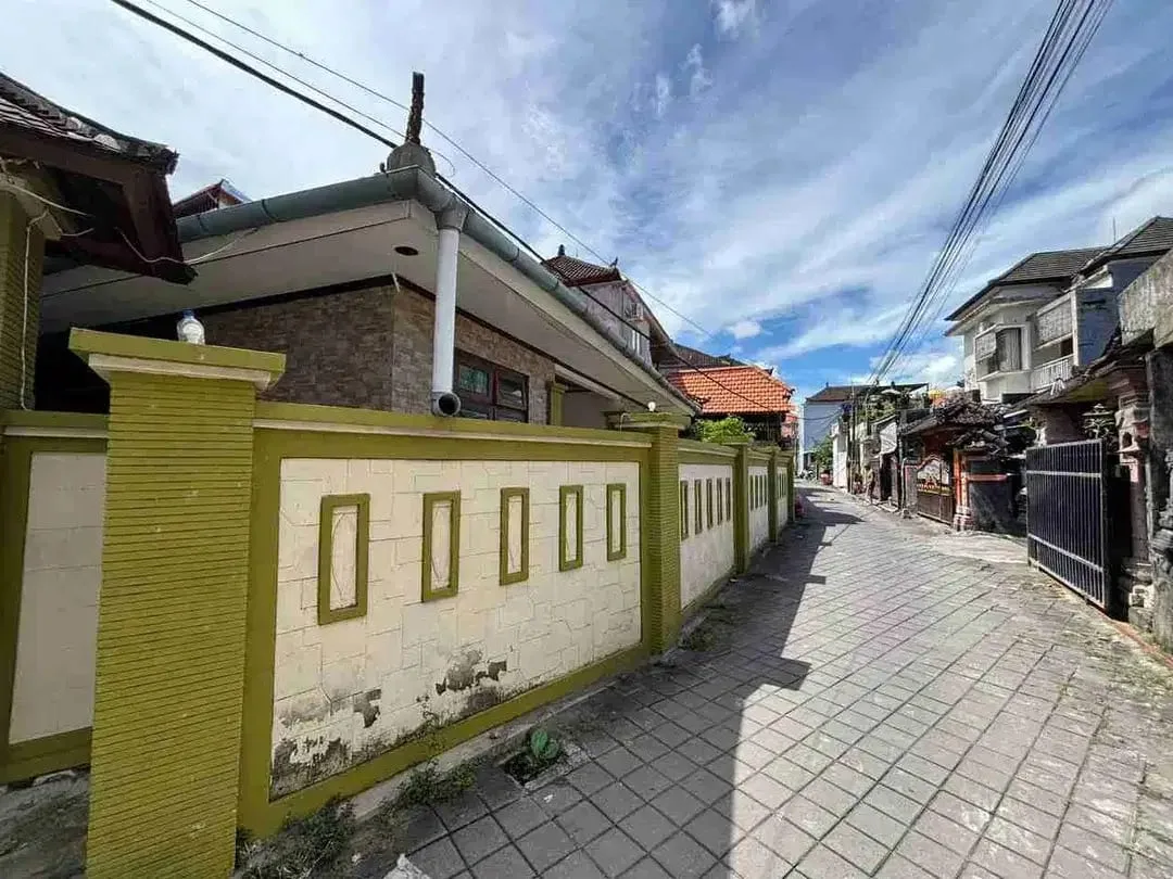 DIJUAL  RUMAH  MINIMALIS DEKAT GACOAN CANGGU GP - Image 5 of 7