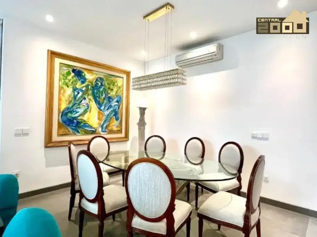 Dijual / Freehold - Luxury Villa 3 Bed, Pantai Batu Bolong, Canggu, Bali - Image 4 of 10