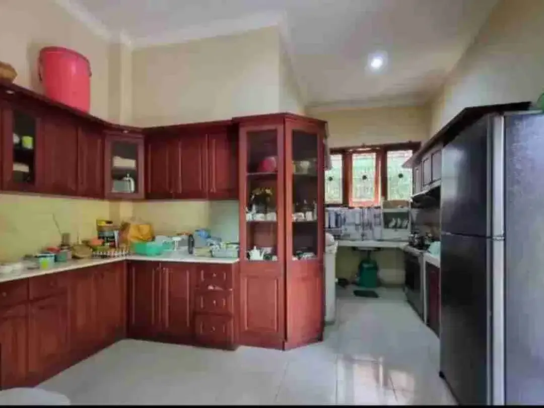RUMAH MEWAH LANTAI II DI KAWASAN ELITE SEKAR TUNJUNG DENPASAR - Image 9 of 10