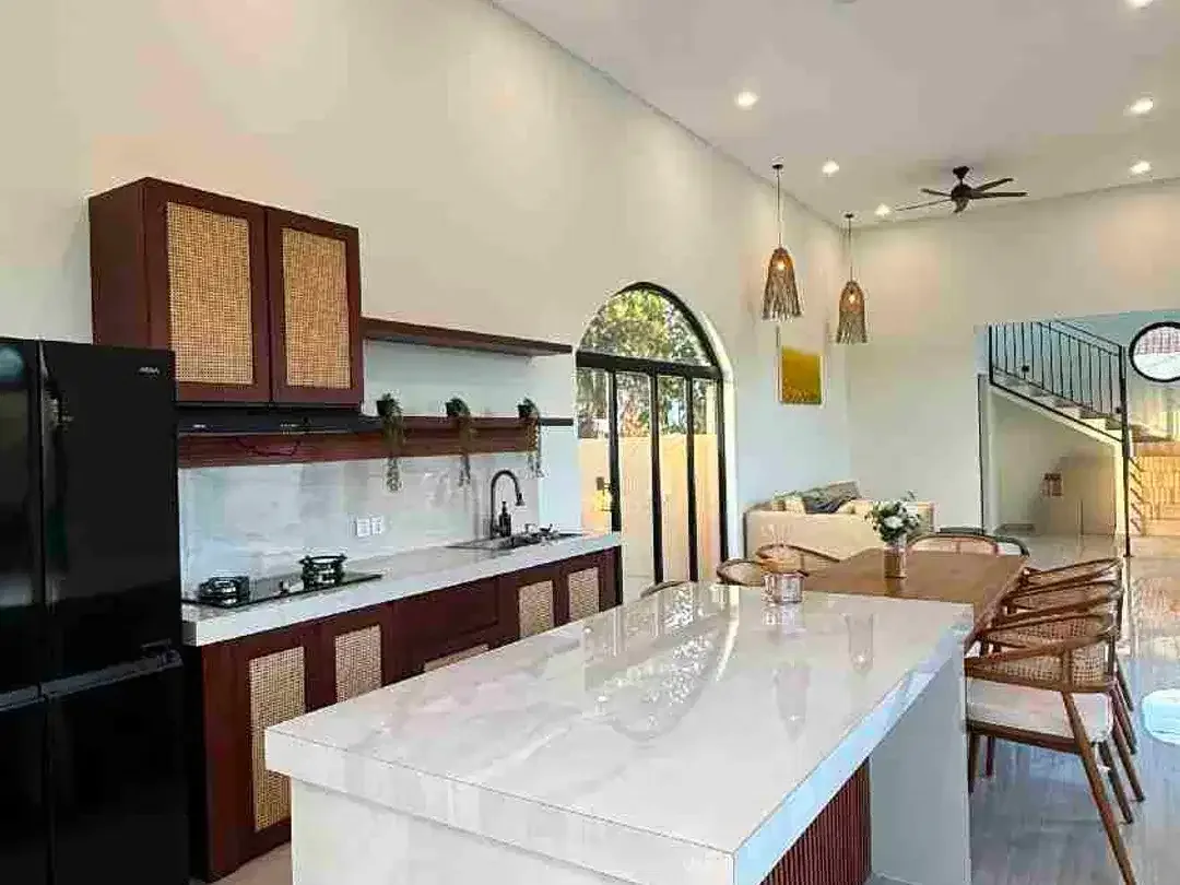 BRAND NEW VILLA FOR LEASE – GWK, OCEAN & SUNSET VIEW KUTUH, SOUTH KUTA, BALI - Image 7 of 10