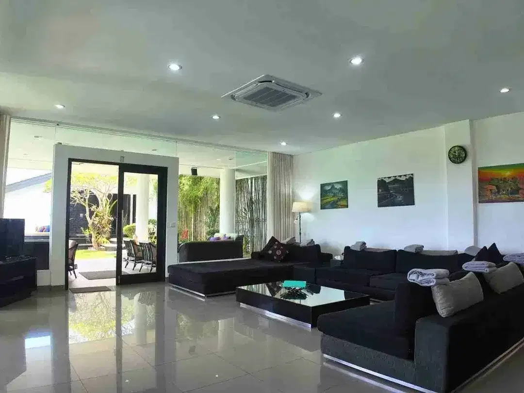 Extraordinary Cliffside Escape Villa, Fully Furnished, at Goa Gong, South Kuta, Badung - Image 3 of 10