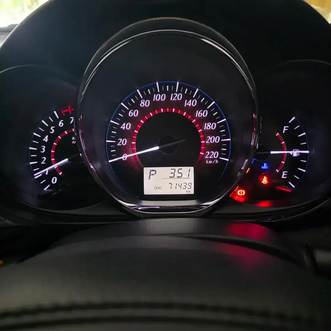 Yaris Trds 2014 Automatic Low Km Asli Bali - Image 7 of 7
