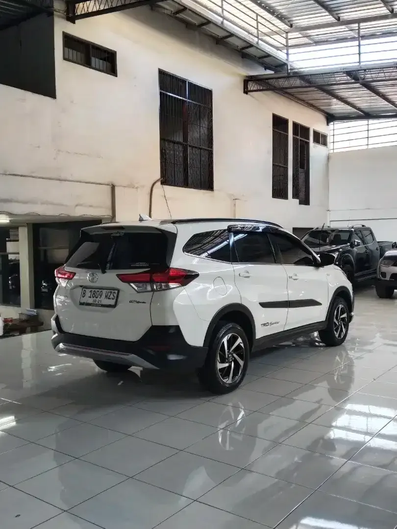 RUSH TRD S MATIC LOW KM TERIMA DK PAJAK BARU - Image 4 of 10
