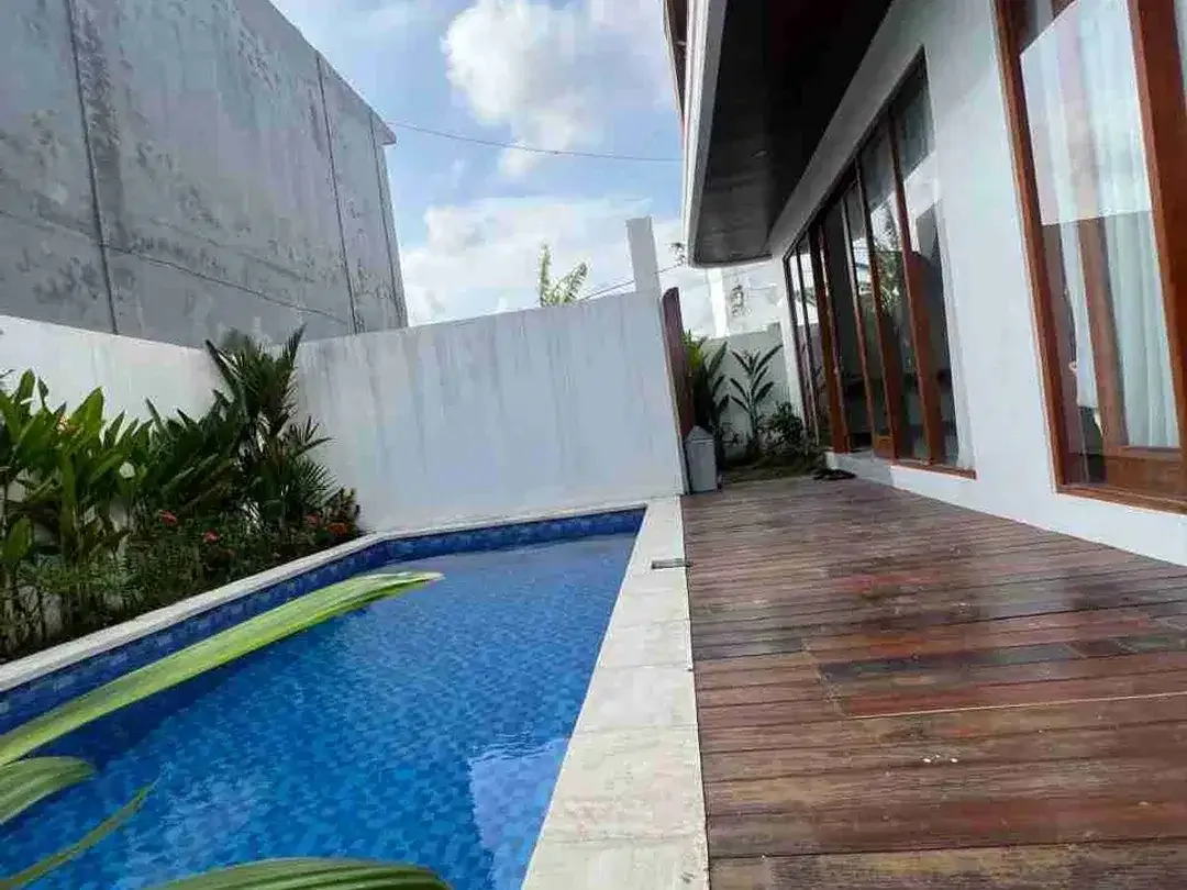 DI JUAL VILLA SEMI FURNISHED AREA PRIME CANGGU - Image 3 of 10