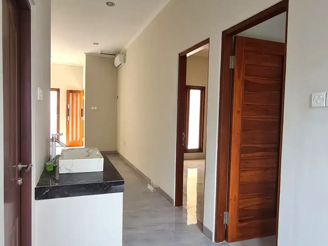 Rumah Strategis Minimalis Pusat Bypass Sanur Bali - Image 2 of 10