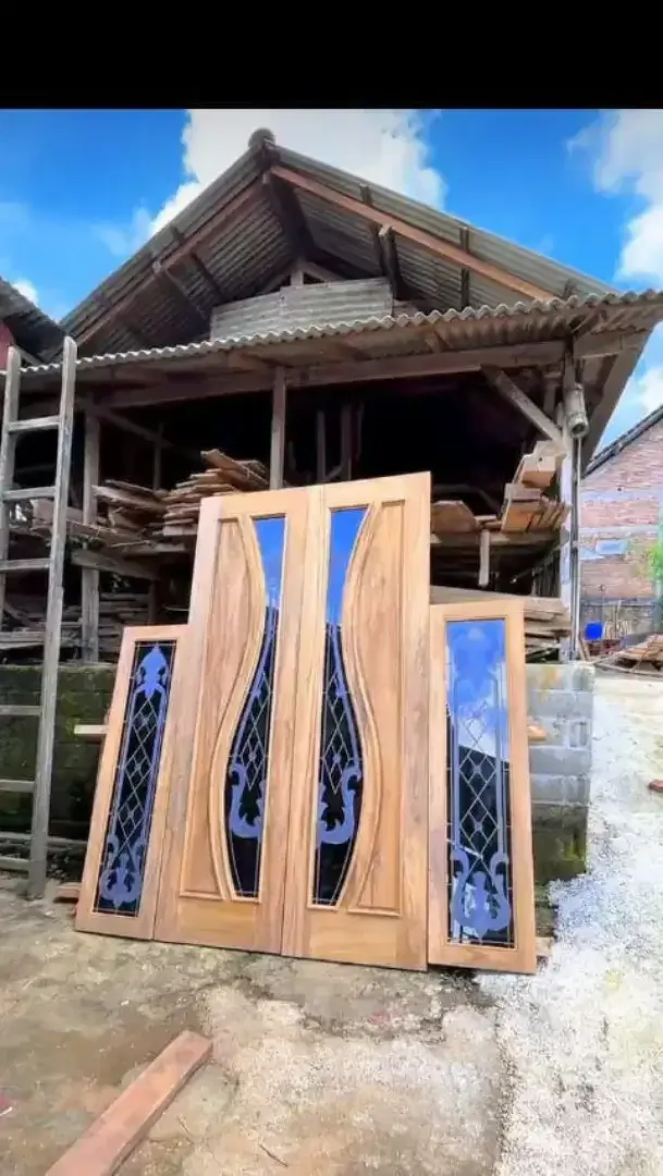 Pintu, jendela, kusen bahan kayu jati kualitas terjamin - Image 1 of 3