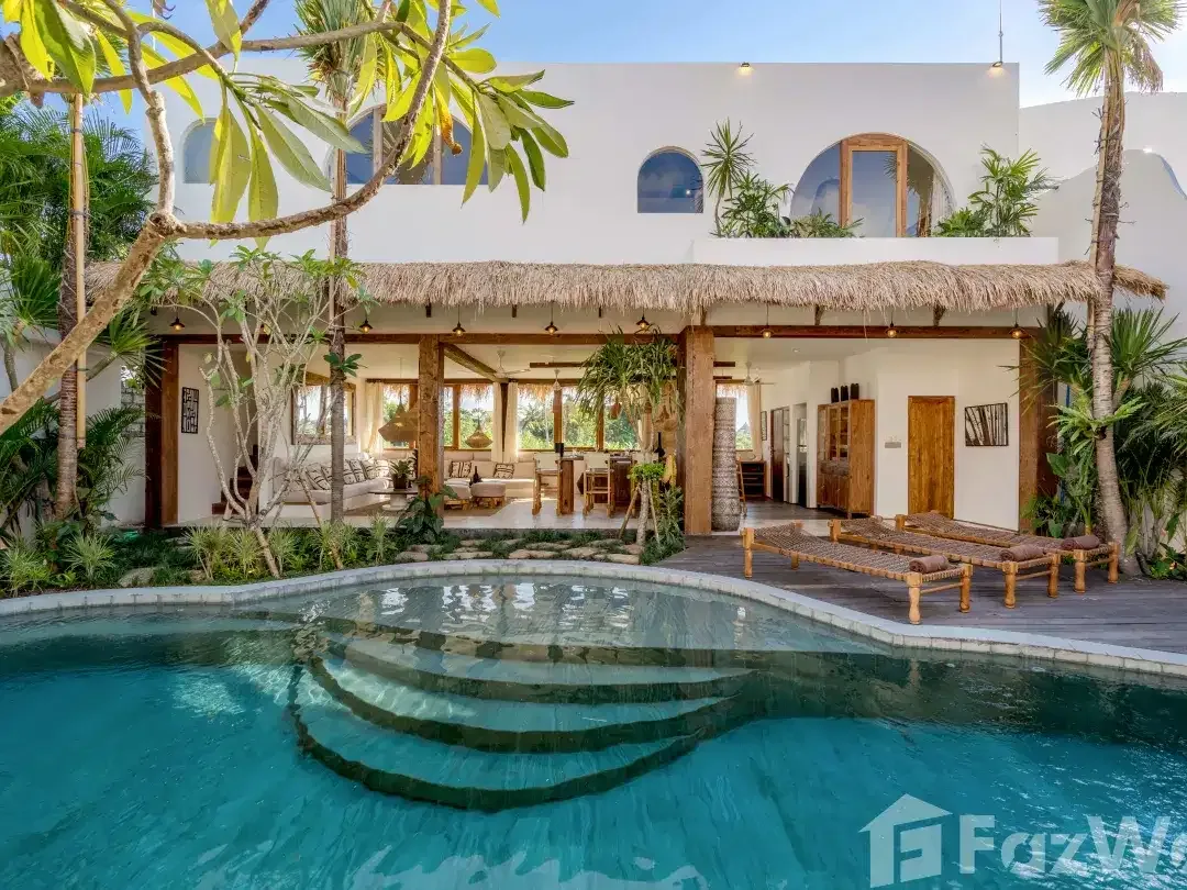 5 Bedroom Villa for sale in Umalas, Bali - Image 1 of 10