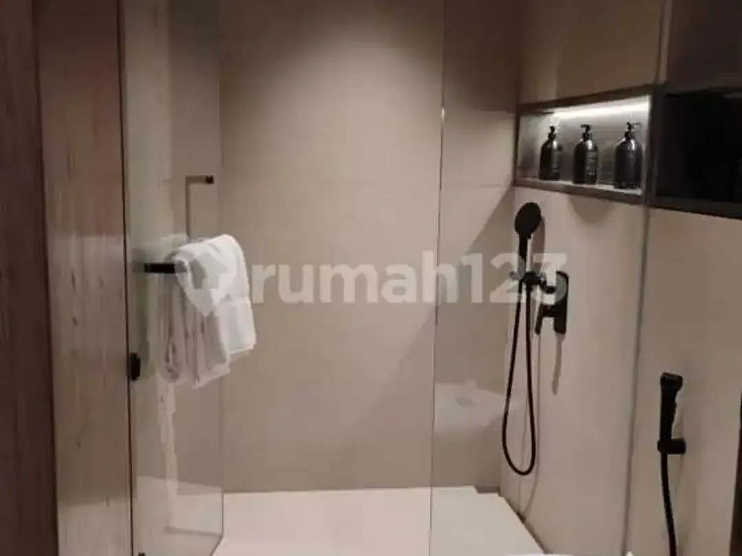 Dijual Villa Mewah 2 Kamar Fully Furnished Dekat Pantai Canggu Bali - Image 5 of 10