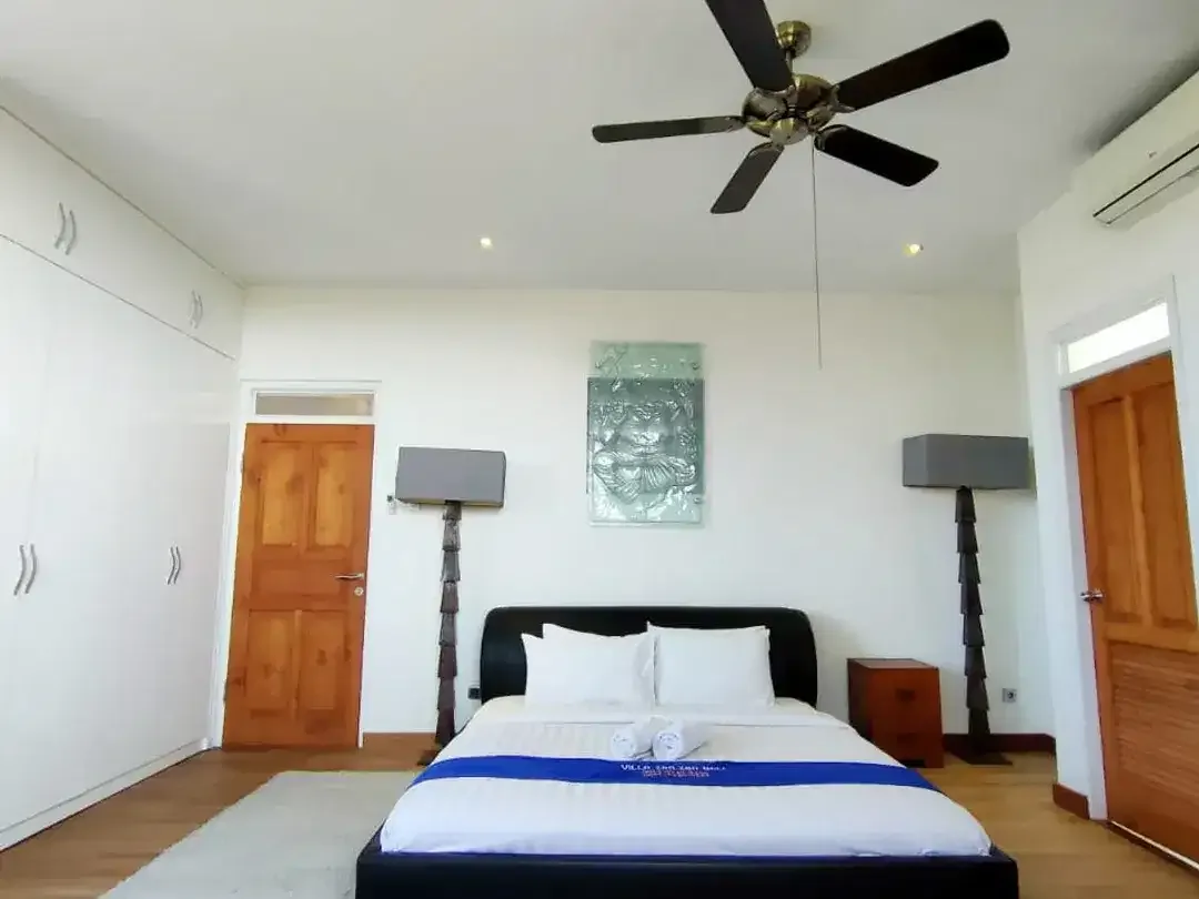 Dijual Villa Mewah 5 Kamar di Kutuh Kuta Selatan | Ada Gym & Kolam Renang - Image 4 of 10