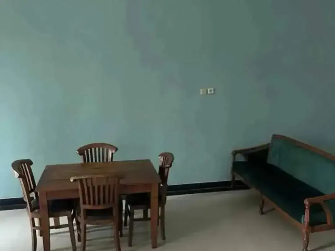 Dijual / Disewakan Rumah 2 Lantai 3 Kamar Tidur Full Furnished - Image 3 of 8