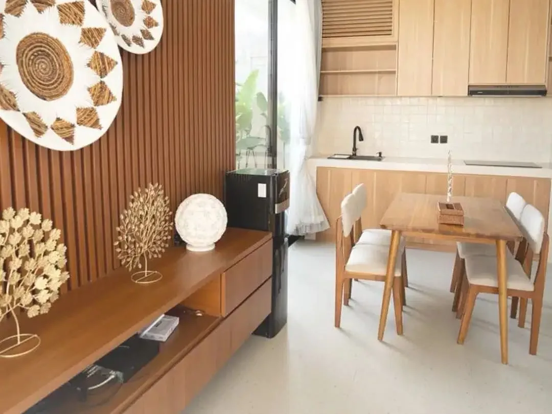 TROPICAL VILLA CEMAGI – WALKING DISTANCE TO MENGENING BEACH - Image 3 of 6