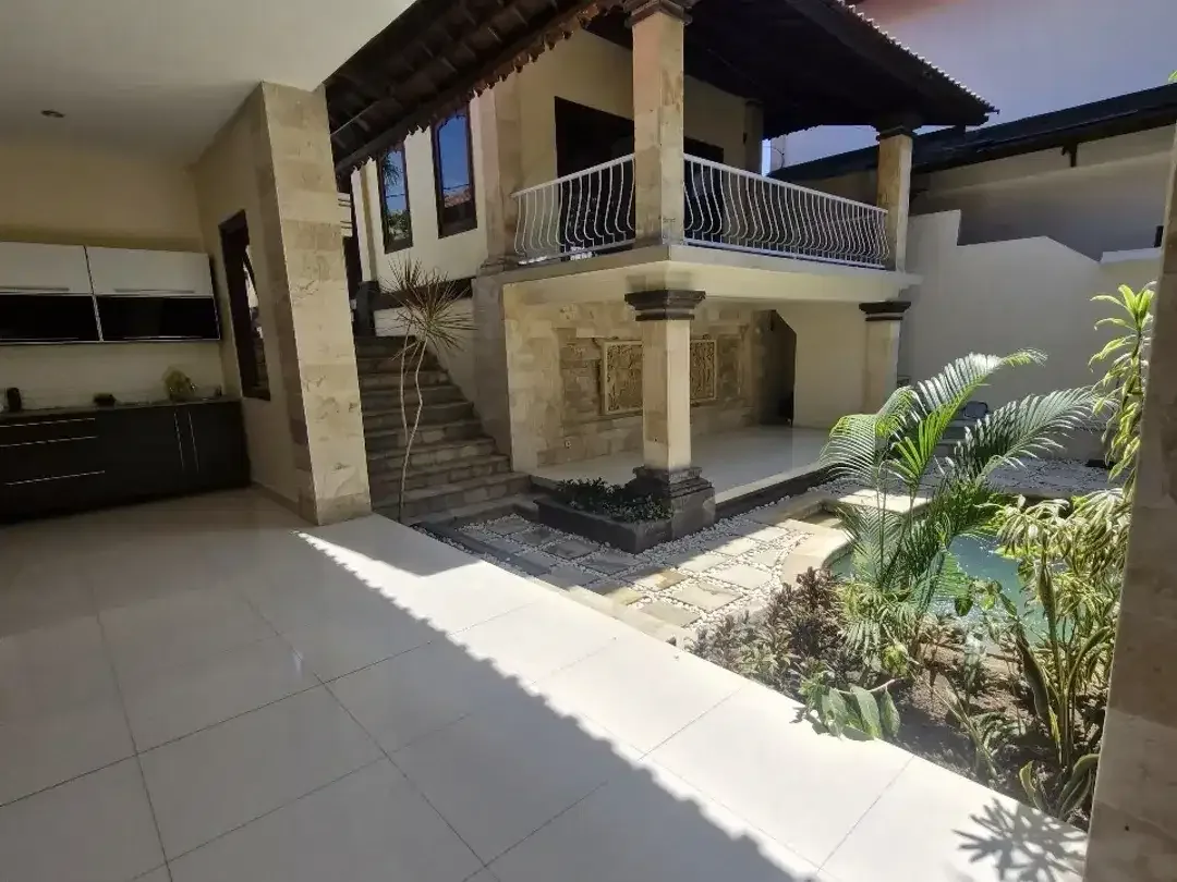 Dijual Villa Style Bali di Jl. Pantai Melasti - Jimbaran. - Image 6 of 9