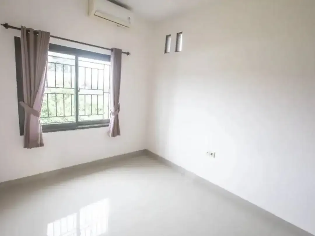 RUMAH MODERN MINIMALIS 2 LANTAI DI DALUNG KUTA UTARA BADUNG - Image 4 of 9