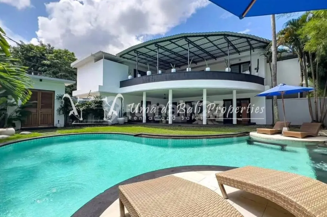 Villa Saint Tropez Canggu | Ip 999 - Image 1 of 4