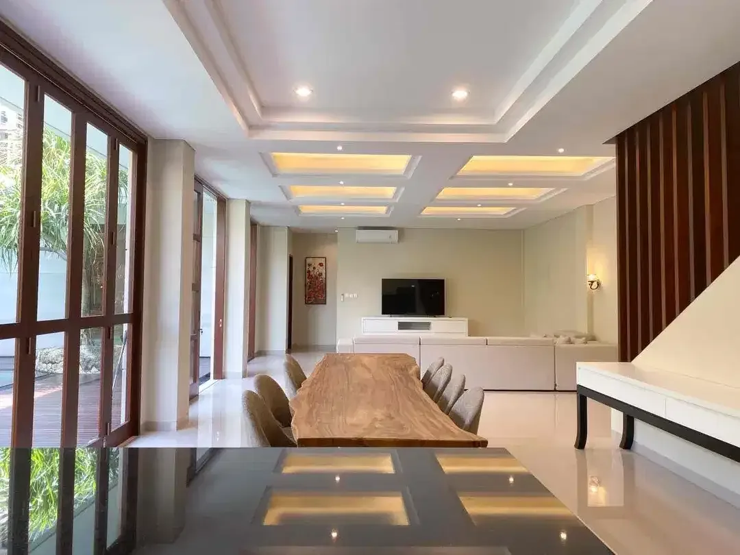 Di jual Brand New Villa Full Furnished Di Bumbak umalas Kerobokan - Image 2 of 10