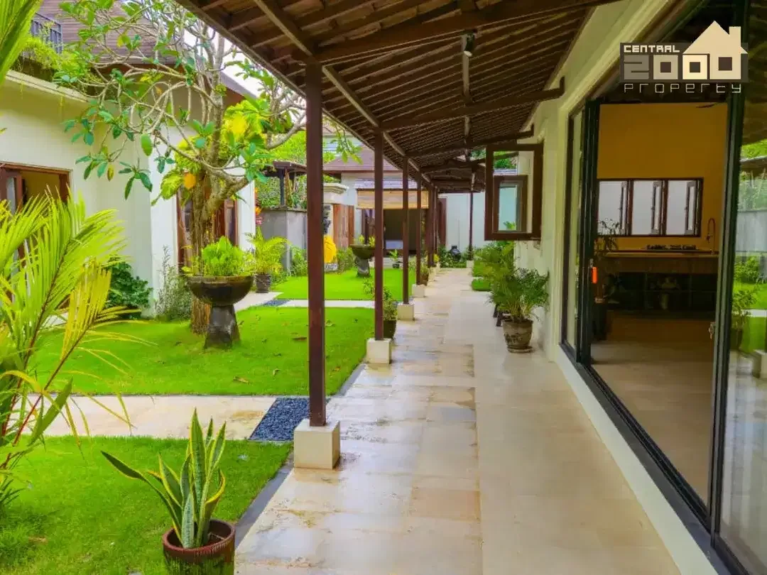 Luxury Freehold Villa for Sale in Puri Gading Jimbaran, Rooftop Sunset View - Image 9 of 10