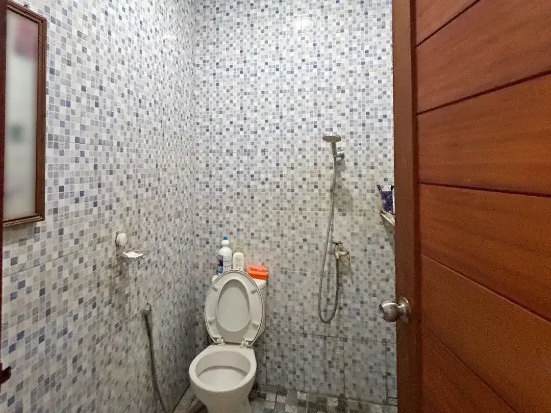 Dijual Rumah 2 Kamar Tidur Nyaman di Denpasar Barat Bali Freehold SHM - Image 6 of 9