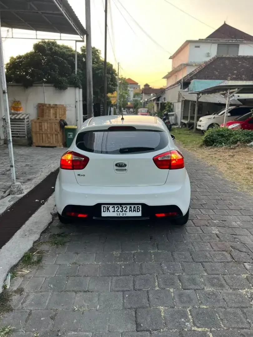 Kia rio se 2012 matic - Image 4 of 10