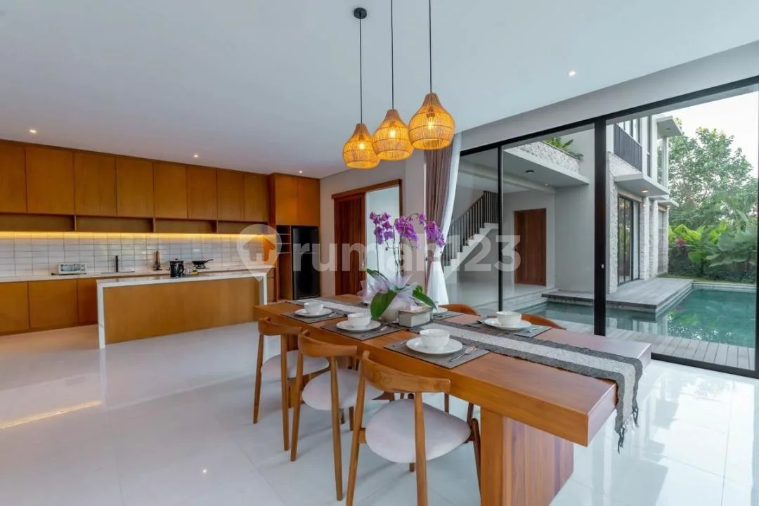 Hak Milik Villa Mewah 4 Kamar Tidur di Canggu - Image 4 of 4