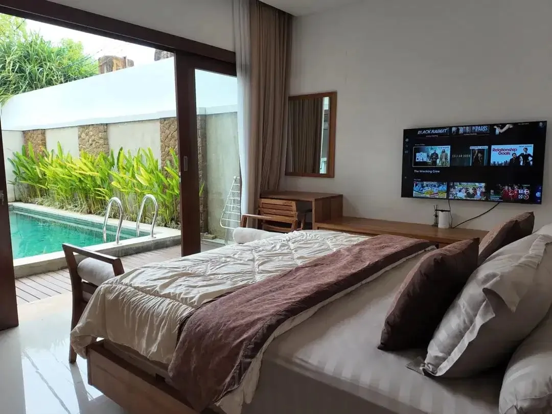 Villa 3 Bedroom Super Strategis Sudah di sewakan dekat jalan Uluwatu - Image 10 of 10