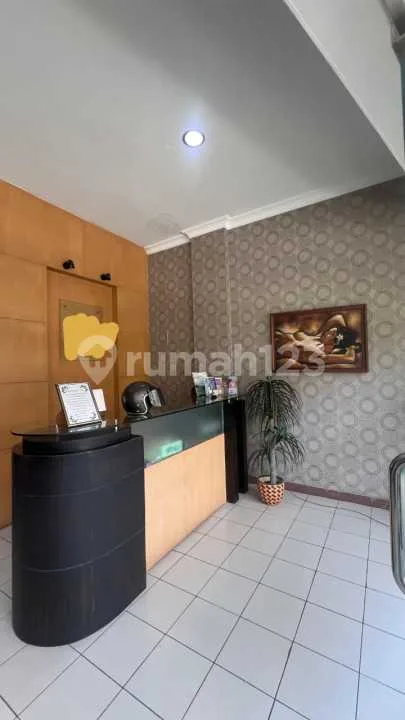 Dijual Ruko 3 Lantai SHM IMB di Kawasan Hotel Area Legian Kuta - Image 2 of 4