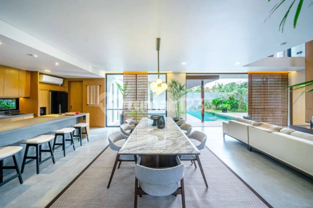 Resort Villa Luxury Fully Furnished Lokasi Terbaik di Jimbaran - Image 1 of 4