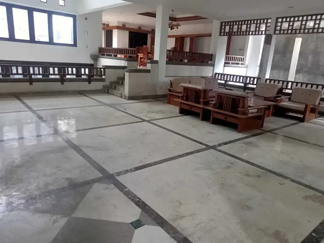 Dijual Rumah Pinggir Jalan Raya di Renon, Denpasar Bali - Image 4 of 10