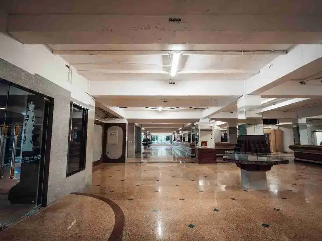 Jual GEDUNG ex KANTOR 79,47 ARE di jln RAYA WR SUPRATMAN Denpasar Bali - Image 5 of 10