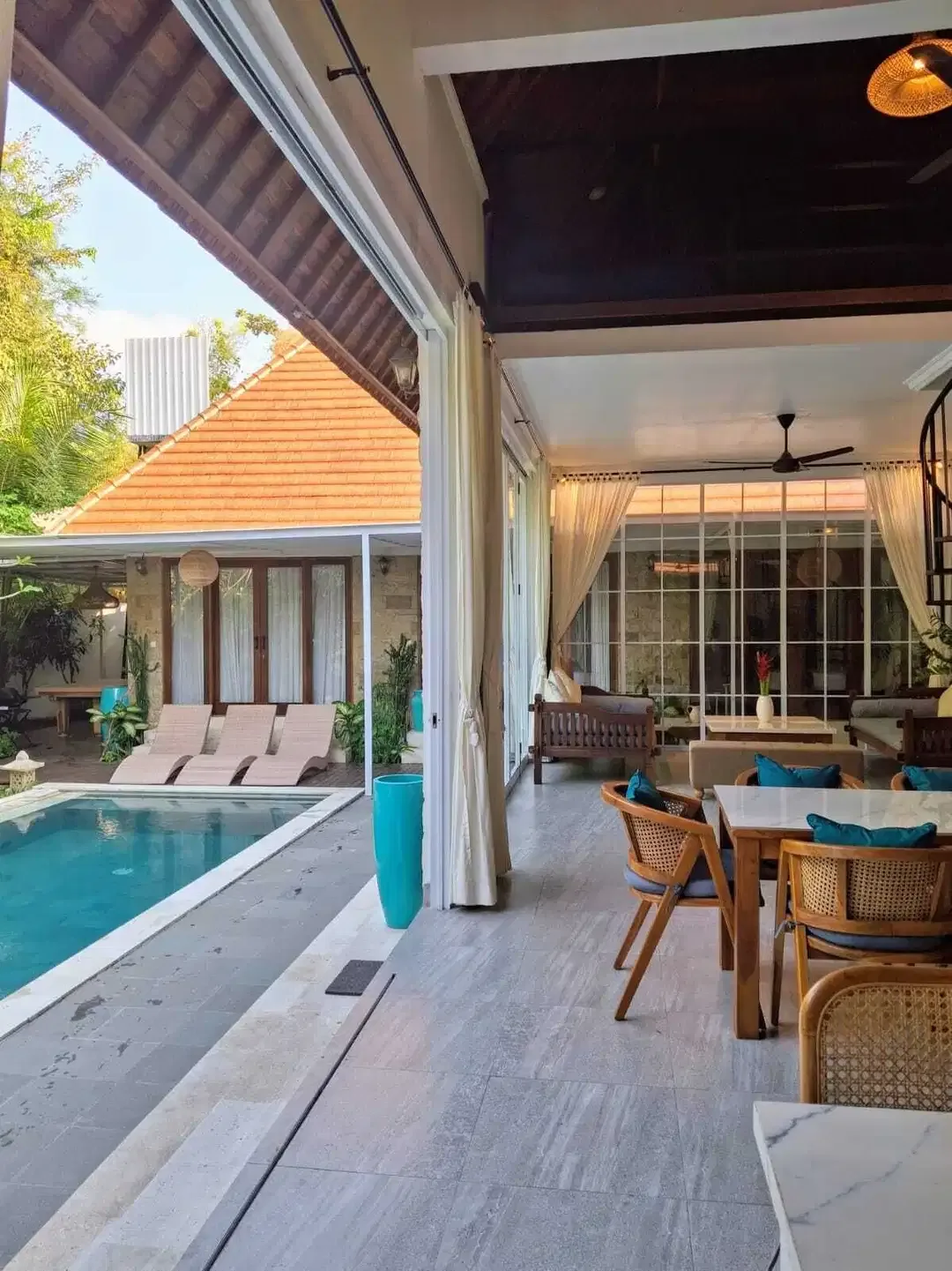 Luxury Villa Modern Minimalis Lokasi Strategis Umalas Bali - Image 8 of 10