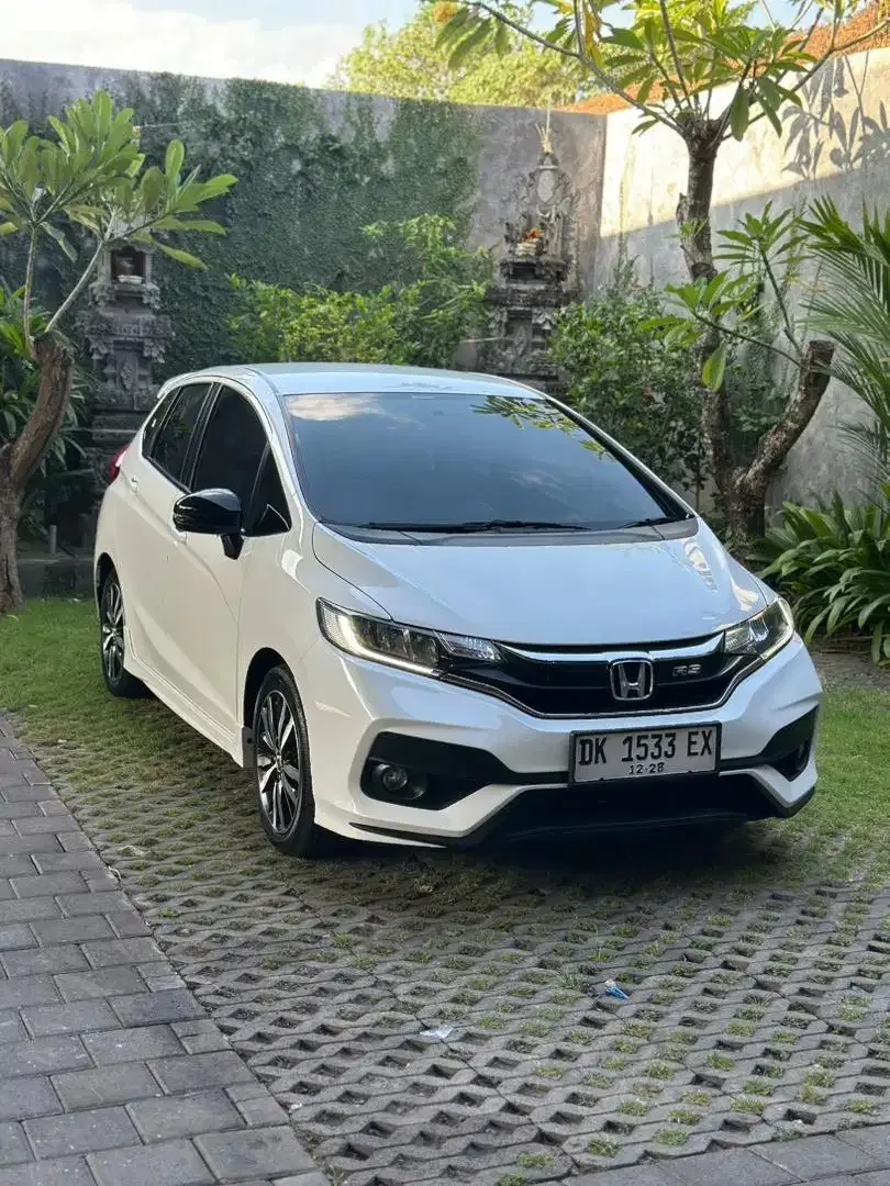 JAZZ RS 2018 MANUAL ASLI BALI LOW KM ISTIMEWA SIAP PAKAI - Image 1 of 10