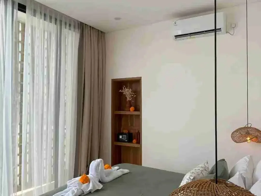 Modern minimalist 3 Bedroom Villa, Furnished, Strategic Location at Canggu Area, Near to the Beach - Image 3 of 10