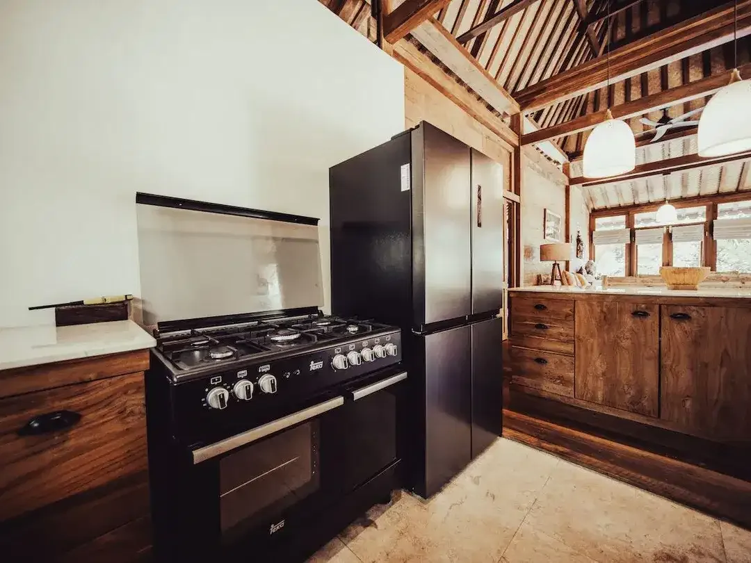 Eco-Luxury Gladak Villa for Sale in Uluwatu – Unique Investment Opportunity - Image 7 of 10